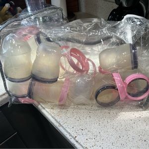 ❌SOLD ❌Como Tomo Bottles
